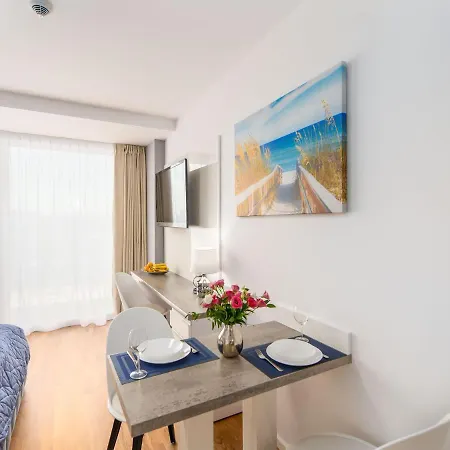 Seaside Park Przy Plazy 科沃布热格